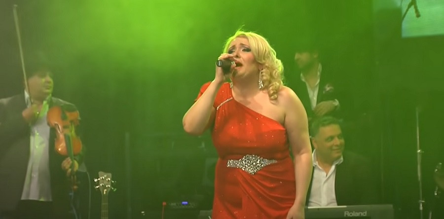 Fotografie șocantă postată de Viorica de la Clejani pe Instagram: "Acest obiect i-a fost scos din sân fiicei mele"