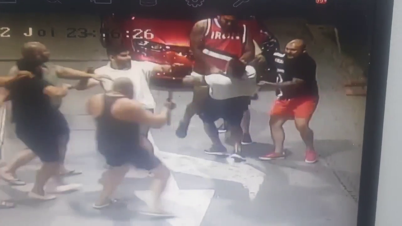 De ce a fost reținut Dani Mocanu. Ce acuzații i se aduc manelistului