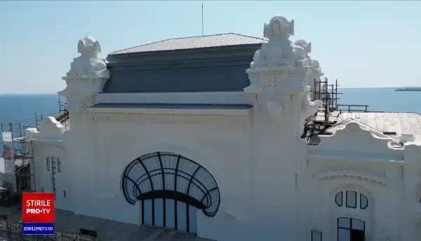 Clădirea-simbol de la malul mării, Cazinoul din Constanţa, are o nouă înfăţişare | GALERIE FOTO