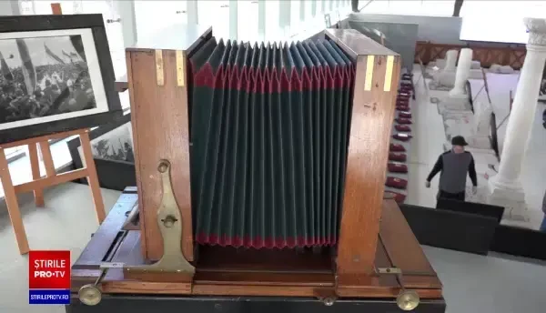 Ziua Mondială a Fotografiei. Când și unde au fost produse primele aparate foto. Trucuri pentru cele mai bune poze