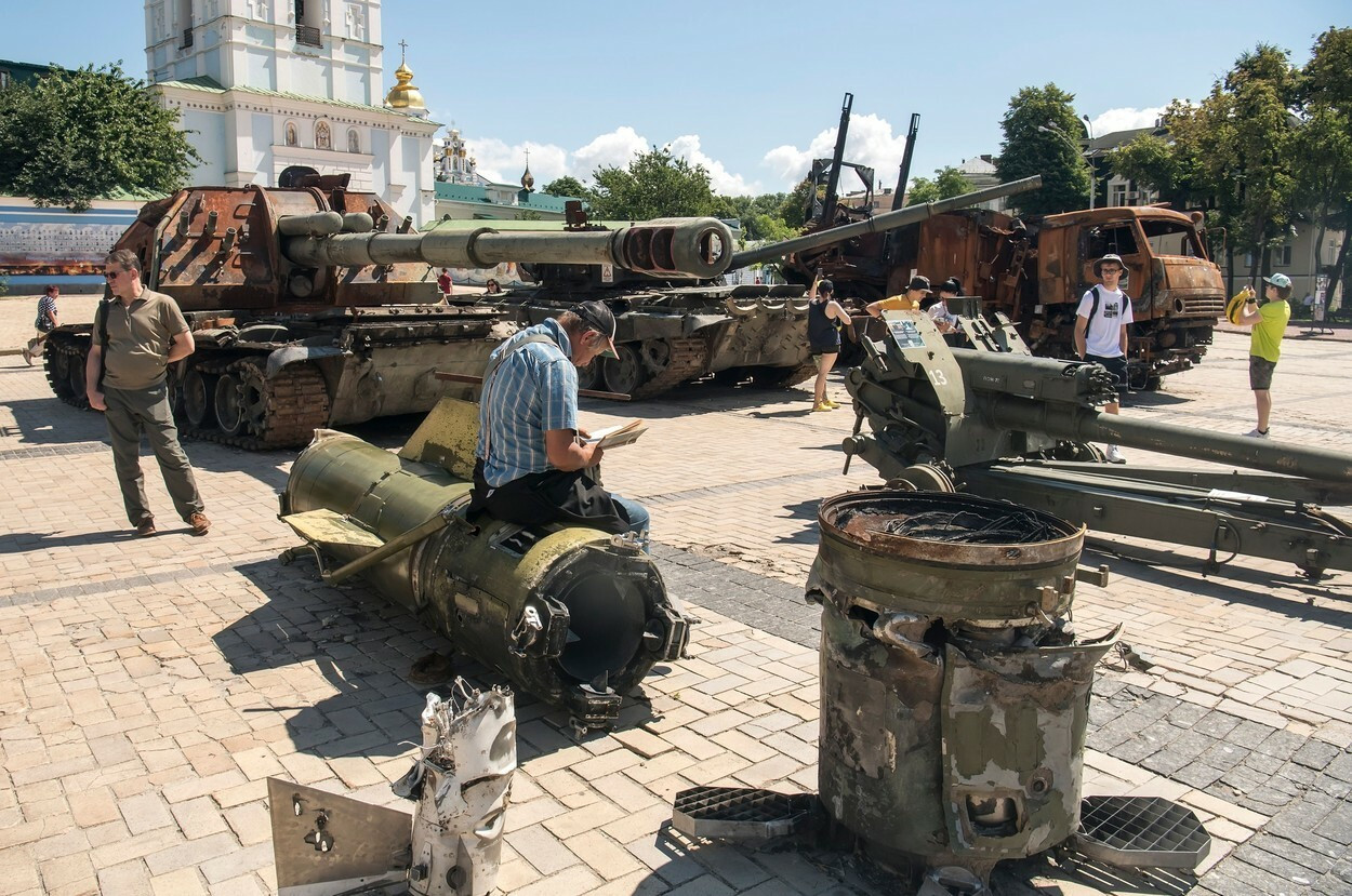 Imagini surprinse în capitala Ucrainei. Ce a apărut în centrul Kievului | GALERIE FOTO