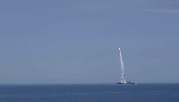 Rusia susține că a distrus un depozit de muniție pentru sistemul HIMARS. Ucraina afirmă că ar fi vorba despre un hambar