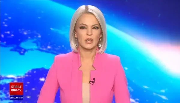 Un copil a fost rănit în interiorul Primăriei Capitalei după ce o statuie a căzut peste el