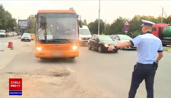 Razii de amploare ale Poliției Rutiere. Șoferi de microbuz, prinși beți la volan