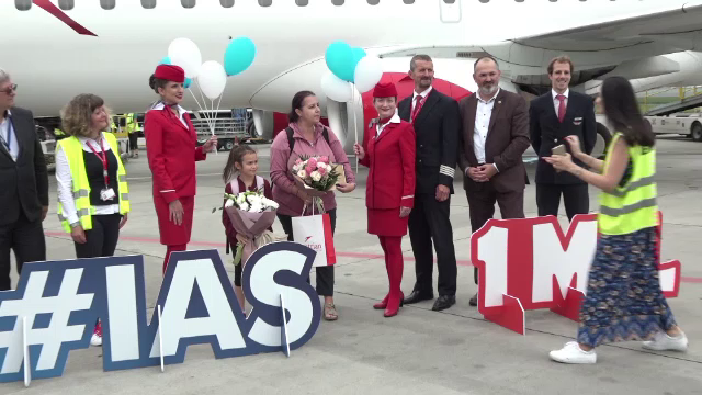 Cum a fost întâmpinat pe aeroportul din Iași pasagerul cu numărul un milion