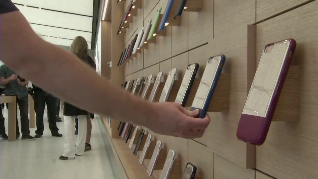 iPhone 14 va fi lansat pe 7 septembrie. Cum cred specialiștii că va arăta noul telefon Apple