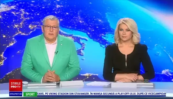 O cățelușă lovită de o mașină a fost vegheată de prietenul său, un câine din vecini. Șoferul care a lovit-o nu a oprit