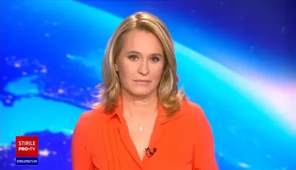 Un bărbat aflat pe un iaht ce aproape s-a scufundat a fost salvat în mod spectaculos de un eclicopter