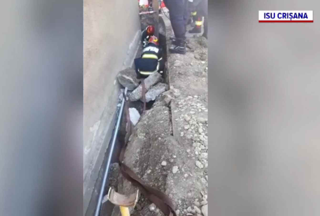 Un muncitor din Oradea a murit sub un mal de pământ. Colegul său a scăpat cu viață