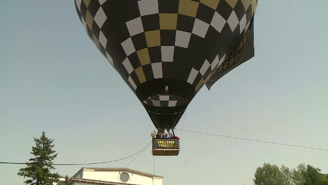 Experiență inedită. Bucureștenii pot merge la plimbare cu balonul cu aer cald