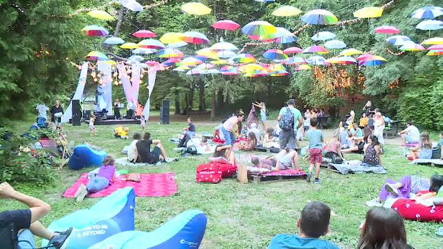 Cel mai cuminte festival din București. Oamenii au făcut origami, în timp ce psihologii le ascultau problemele