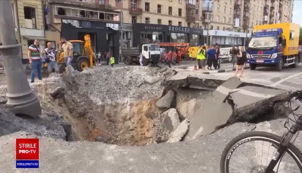 Rusia îl laudă ca fiind cel mai bun tanc din lume, dar se chinuie cu blindatul poreclit ”Vladimir” în Ucraina | GALERIE FOTO