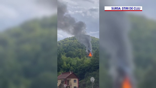 Incendiu de proporții în Cluj. O casă de vacanță a fost distrusă complet de flăcări