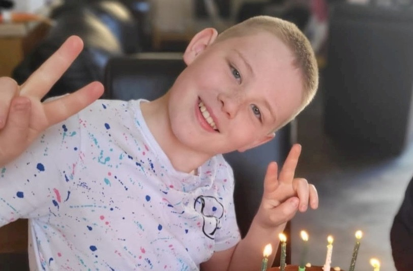 Puștiul de 11 ani, cu autism, care i-a întrecut pe Albert Einstein și Stephen Hawking