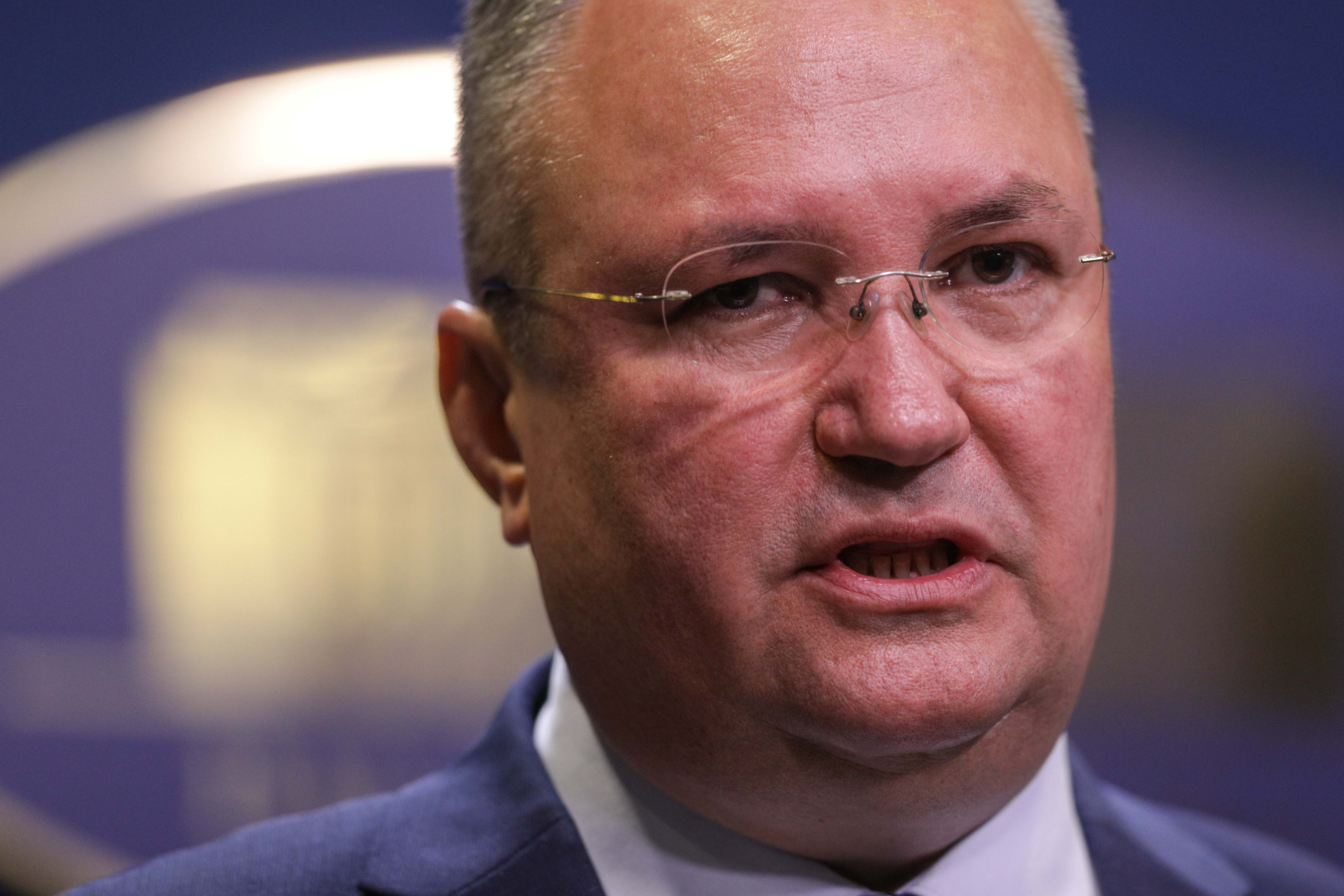 Ciucă: ”Există o stare prin care începerea anului de învăţământ ne ia prin surprindere”