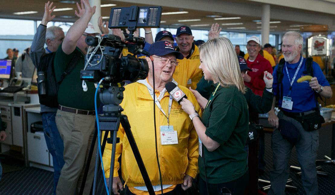 O prezentatoare TV a murit la 27 de ani. Neena Pacholke s-ar fi sinucis | GALERIE FOTO
