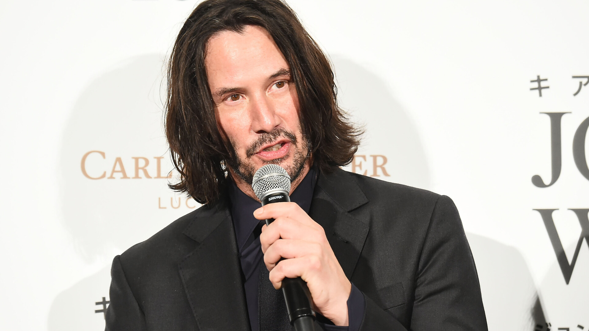 Keanu Reeves împlinește 58 de ani pe 2 septembrie 2022. Galerie foto
