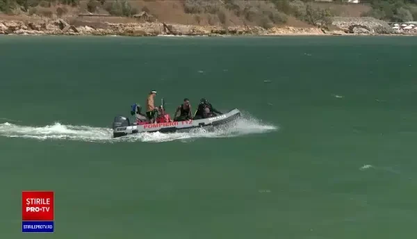 Un bărbat este căutat de pompieri după ce a intrat în mare, la Eforie Nord, şi nu a mai ieşit