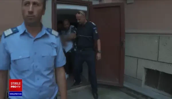 Dubla crimă din Cluj putea fi evitată. Tânărul care și-a ucis mama și bunica trebuia să fie în închisoare încă din mai