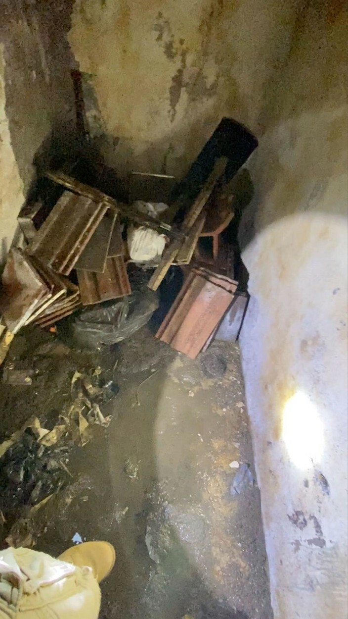 Descoperirea horror făcută de un bărbat și soția sa, după ce s-au mutat în noua casă. GALERIE FOTO