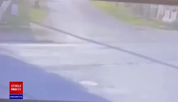 O șoferiță care nu a oprit la STOP a omorât doi bărbați și a trimis un băiat în spital, cu amnezie, la Corbu