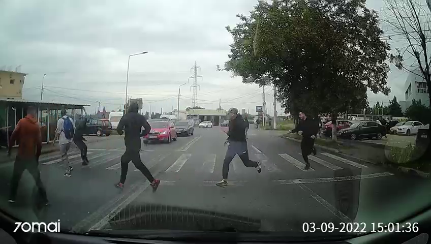 Încăierare între suporteri, în Galați. Bărbații au fost amendați VIDEO