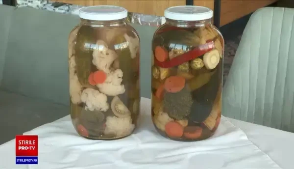 Prețurile legumelor pentru murături au crescut chiar și de trei ori față de 2021. Cât costă un borcan gata făcut