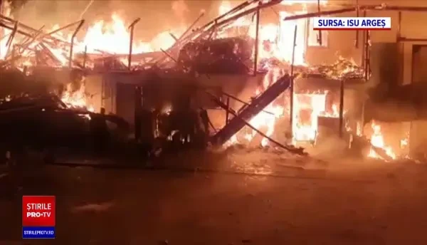 Mănăstirea Râncăciov din Argeș a fost distrusă de un incendiu. Călugării ar fi încercat să stingă singuri flăcările