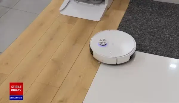 Ce știe să facă cel mai vândut roboțel din lume. Miko le este de mare ajutor părinților