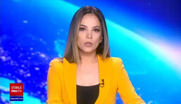 Câine rămas captiv între mai multe conducte, salvat de pompierii din Arad