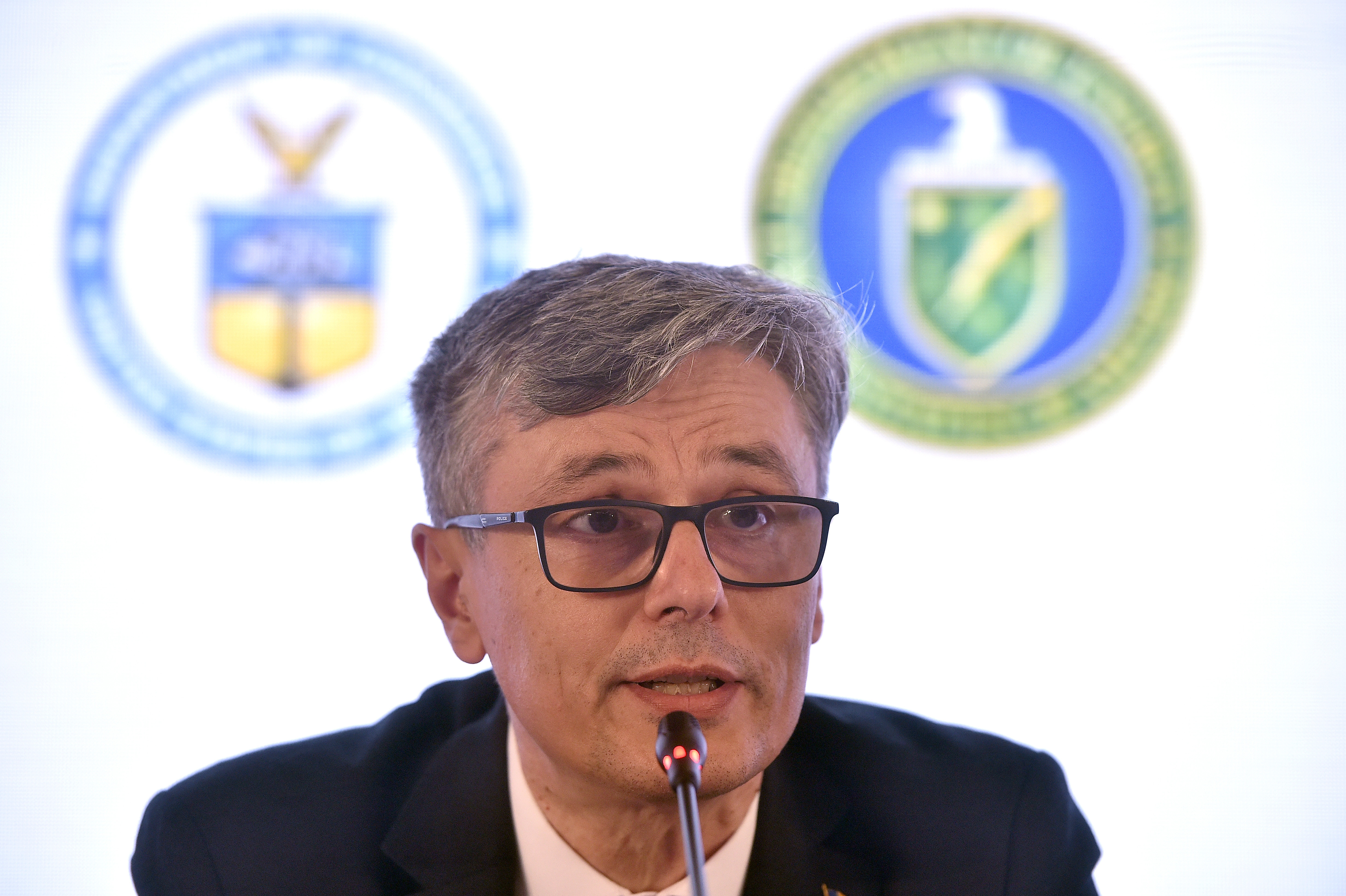 Moțiune simplă împotriva ministrului Energiei Virgil Popescu.