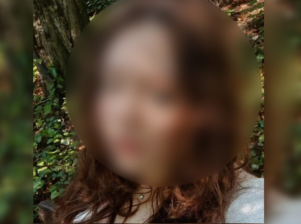 Fiica unui preot s-a aruncat de la etajul 12 al unui bloc din Cluj. Fata de 18 ani a lăsat un mesaj de adio sfâșietor