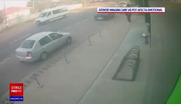 Accident grav în Galați. Șoferul unui TIR nu s-a asigurat și a lovit un microbuz cu 18 pasageri