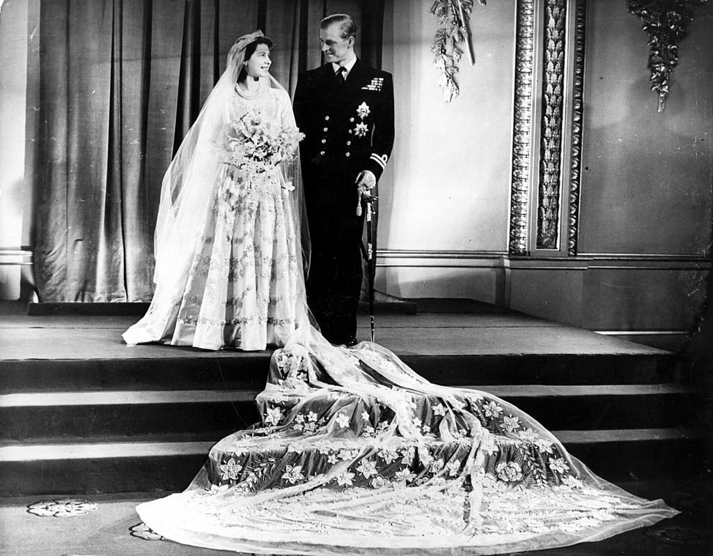 Imaginile istorice cu Regina Elisabeta a II-a. La v&acirc;rsta de 10 ani a devenit moștenitoarea tronuli britanic - 1