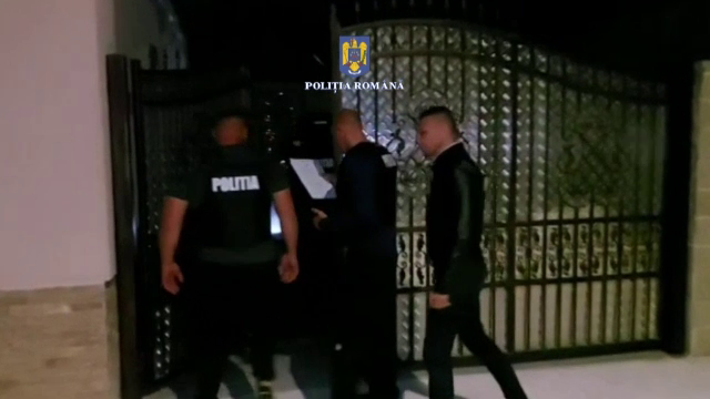 Cum au furat patru indivizi 25 de tone de cupru dintr-un camion, în Cluj. Au îngropat banii obținuți din vânzarea prăzii