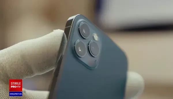 (P) Start-up-ul românesc Flip.ro marchează lansarea iPhone 14 la Cupertino, California cu o acțiune de comunicare inedită