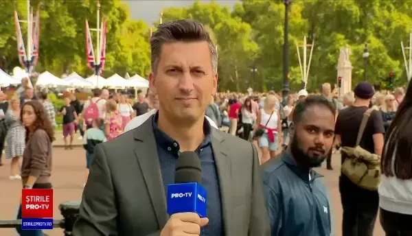 Regele Charles al III-lea a depus jurământul și a semnat proclamația