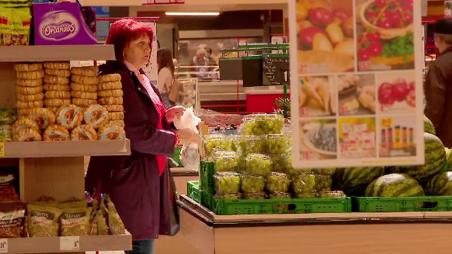 Ce produse s-au scumpit cel mai mult față de 2021. Între timp, salariul mediu net a crescut sub rata inflației