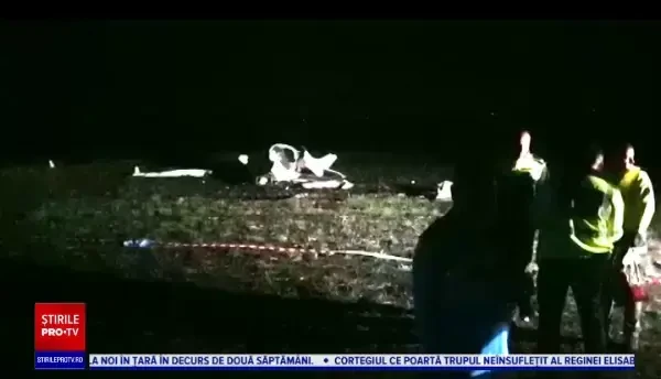 Imagini de la locul accidentului aviatic în urma căruia două persoane au murit