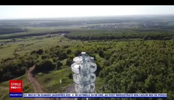Observator deasupra stațiunii Băile Felix, construit cu fonduri europene. Turiștii sunt încântați de experiență