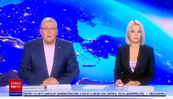 Regele Charles, iritat de un stilou defect la semnarea unor documente în Irlanda de Nord