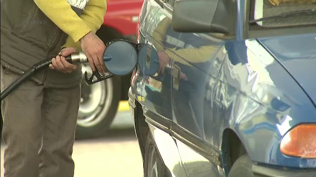Reducerea de 50 de bani a prețului carburanților expiră la finalul lunii. Virgil Popescu: „Vom anunța o decizie”
