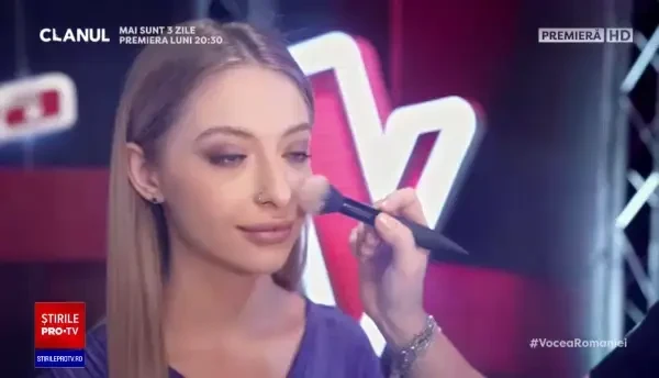 O ucraineancă din Harkov aduce emoție la Vocea României. Marina Navana a cântat despre războiul din țara sa
