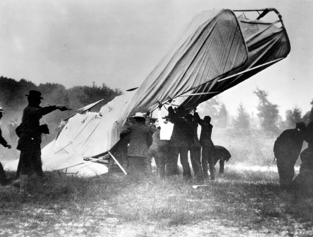 Cine a fost primul pasager care a murit într-un accident de avion. Imagini de la locul tragediei