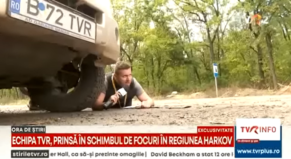 Corespondentul TVR din Ucraina, prins într-un schimb de focuri, în direct. „Ne-au spus să plecăm imediat” VIDEO