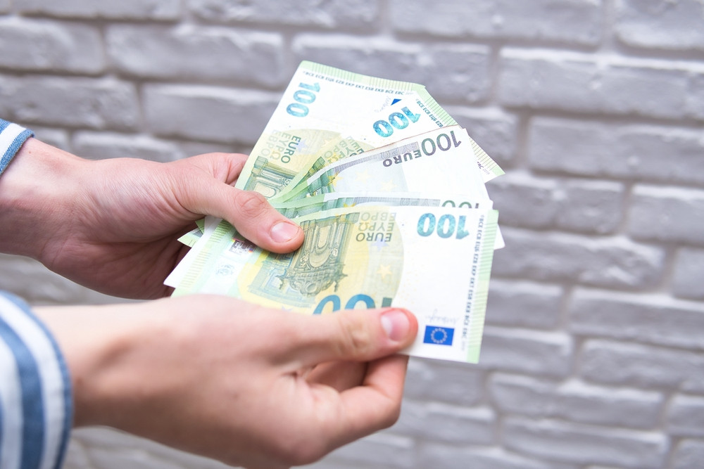 Economiştii avertizează că o recesiune în zona euro este aproape inevitabilă