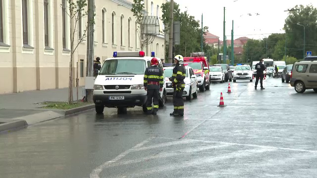 Alarma falsă cu bombă de la un liceu din Timișoara îl va costa scump pe făptaș. Apelurile de acest gen s-au înmulțit