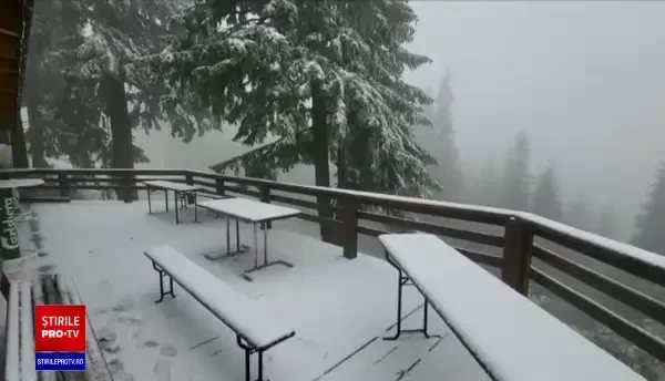 A venit iarna în unele regiuni din România. Transfăgărășanul ar putea fi închis mai devreme