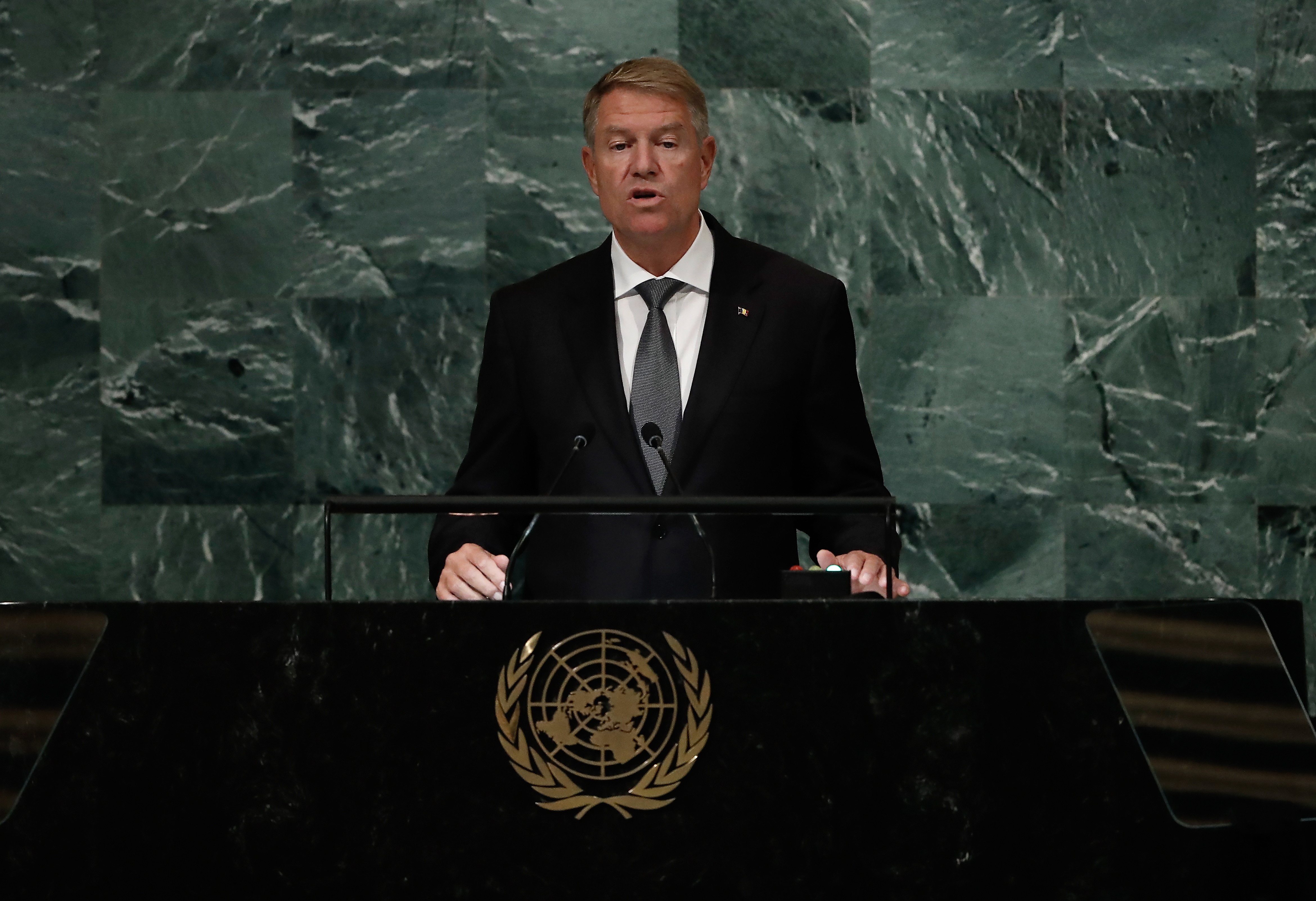 Klaus Iohannis: Este corect, rezonabil şi aşteptat să crească şi salariile şi pensiile