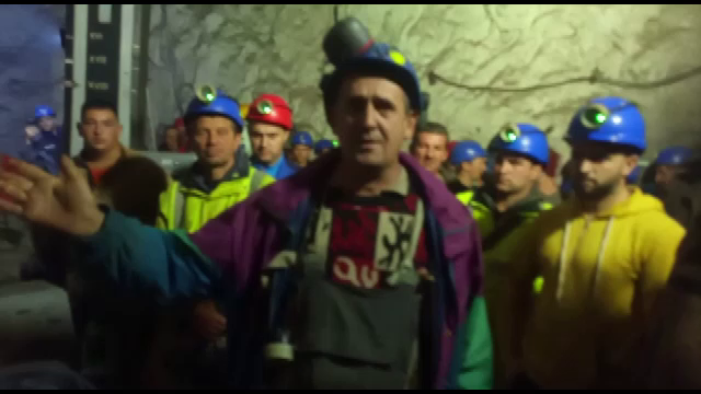 Peste 100 de mineri s-au blocat în subteran la o exploatare de cupru din Bihor. De ce sunt nemulțumiți oamenii